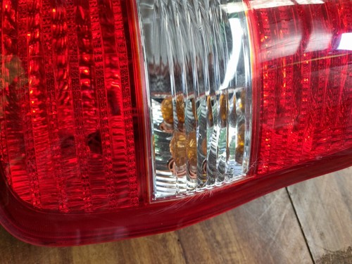 KIA CARNIVAL/GRAND CARNIVAL RIGHT TAILLIGHT KV SII, 07/2002-09/2006, - Picture 3 of 12