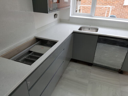 J Groove Handleless Grey Kitchen Doors & Drawers From Pyramid Granite - Picture 10 of 12