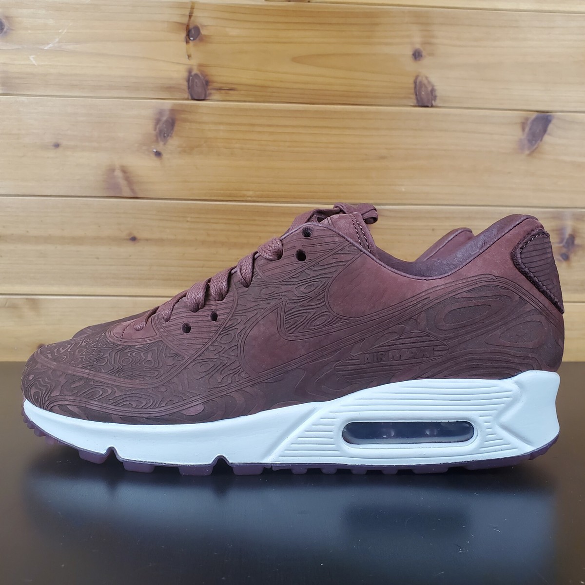ナイキ  Ꭲ90 laser Nike Air Max 90 QS Laser Men Shoes Dark Pony Light Bone