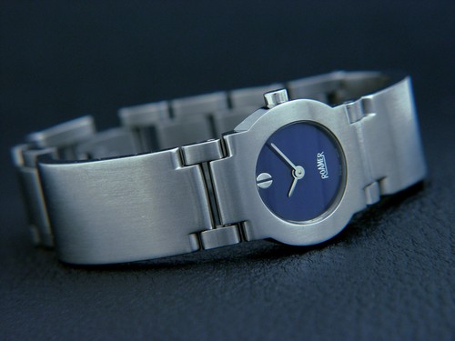 Hübsche & Niedlich ROAMER Damen Uhr Azur BLAU!!!! Swiss Made Designer Stück  - Bild 1 von 2