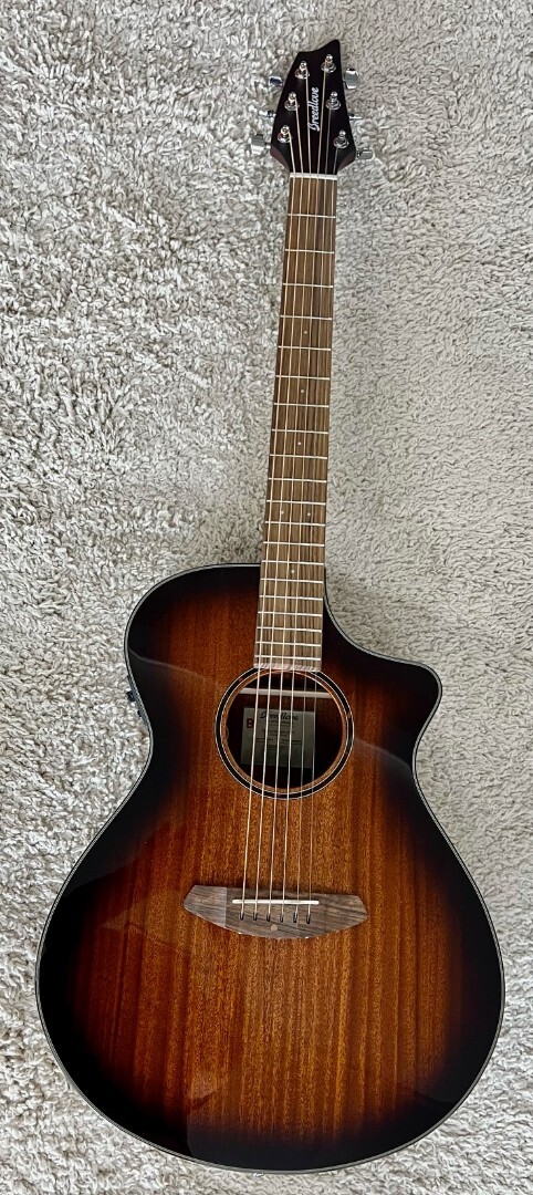 Breedlove ECO Discovery S Concert Edgeburst CE Акустическая электрогитара из красного дерева