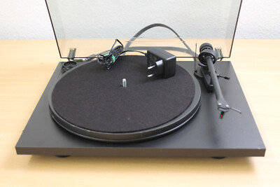 Pro-Ject Essential II Plattenspieler inkl. Ortofon Tonabnehmer