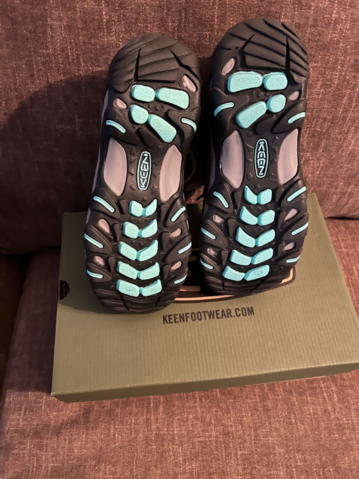 KEEN Koven Low Hiking Shoes Women's Size 7 MSRP 120 NEW Steel Grey