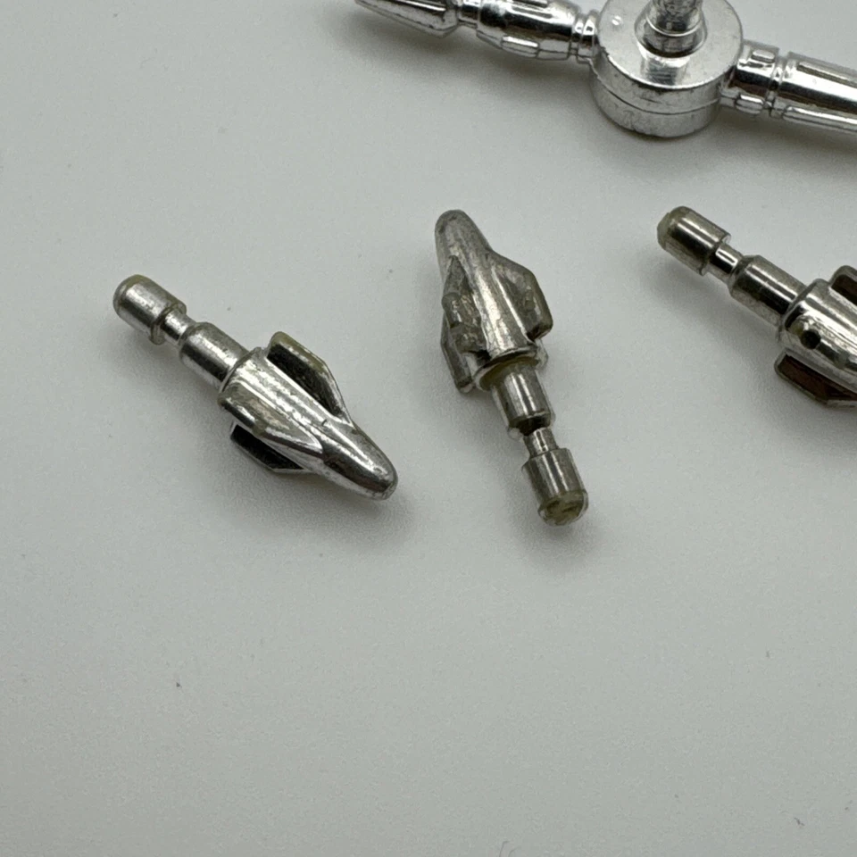 Ракеты Iron Hide & Ratchet Лазерное Оружие Оружие Трансформеры G1 ~ Лот товаров с Запчастями - Изображение 2 из 4