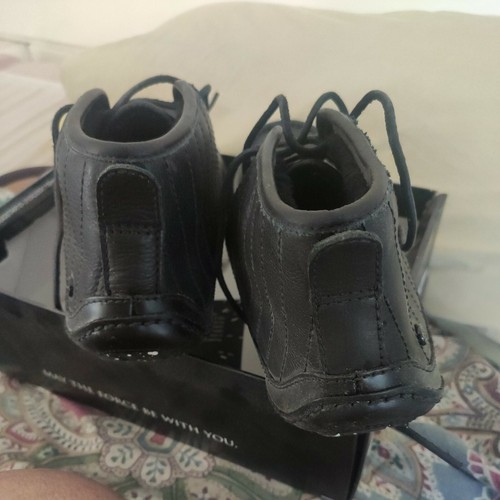New UGG STAR WARS DARTH VADER LYLE LEATHER SHEEPSKIN LIMITED EDITION SIZE 8 US - Bild 3 von 5