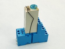 Finder 85.02.8.240.0000 Time Relay Multifunctional with 94.02 Socket