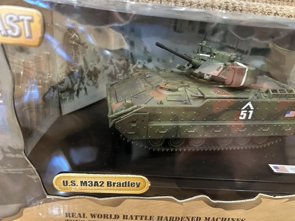 Unimax Forces of Valor 1:32 U.S. M3A2 Bradley, OIF Baghdad 2003, No. 90303 - Image 3 of 4