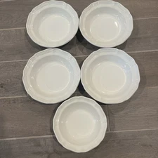 4 Mikasa French Countryside 8.5” Rimmed Soup Salad Cereal Bowls + 1 Fruit Bowl