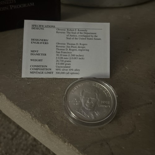 1998-S US Mint Robert F. Kennedy Memorial Silver UNC Commemorative Coin - Picture 3 of 6