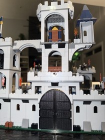 LEGO Castle: King's Castle Siege (7094) 100% Complete (Built For Display)