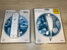 Nintendo Wii Remote  Nunchuck Sealed Authentic