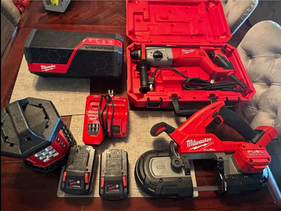 Milwaukee M18 FUEL 2-Tool Set Band Saw & Hammer Drill 2 Batteries Rapid Charger