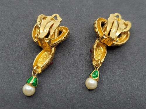 Ralph Lauren 1980 Gold Red Eyed Coiled Jeweled Snake Faux Pearl Clip On Earrings - Picture 11 of 17