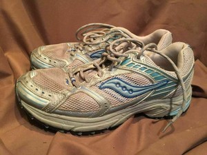 WOMENS SIZE 10 RUNNING SHOES GREY BLUE 