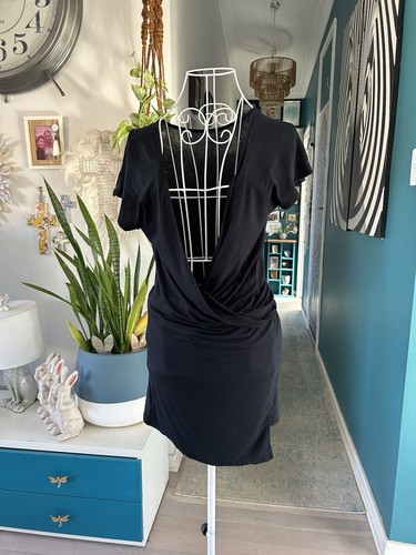Intimo Modal Sleeveless Wrap Top. Size 10 - Picture 2 of 6