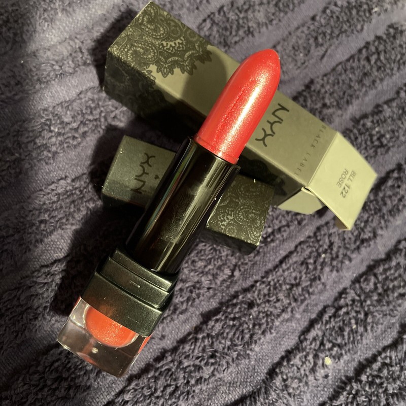 NYX Black Label Lipstick Lip Color BLL122 ROSE Full Size Brand New