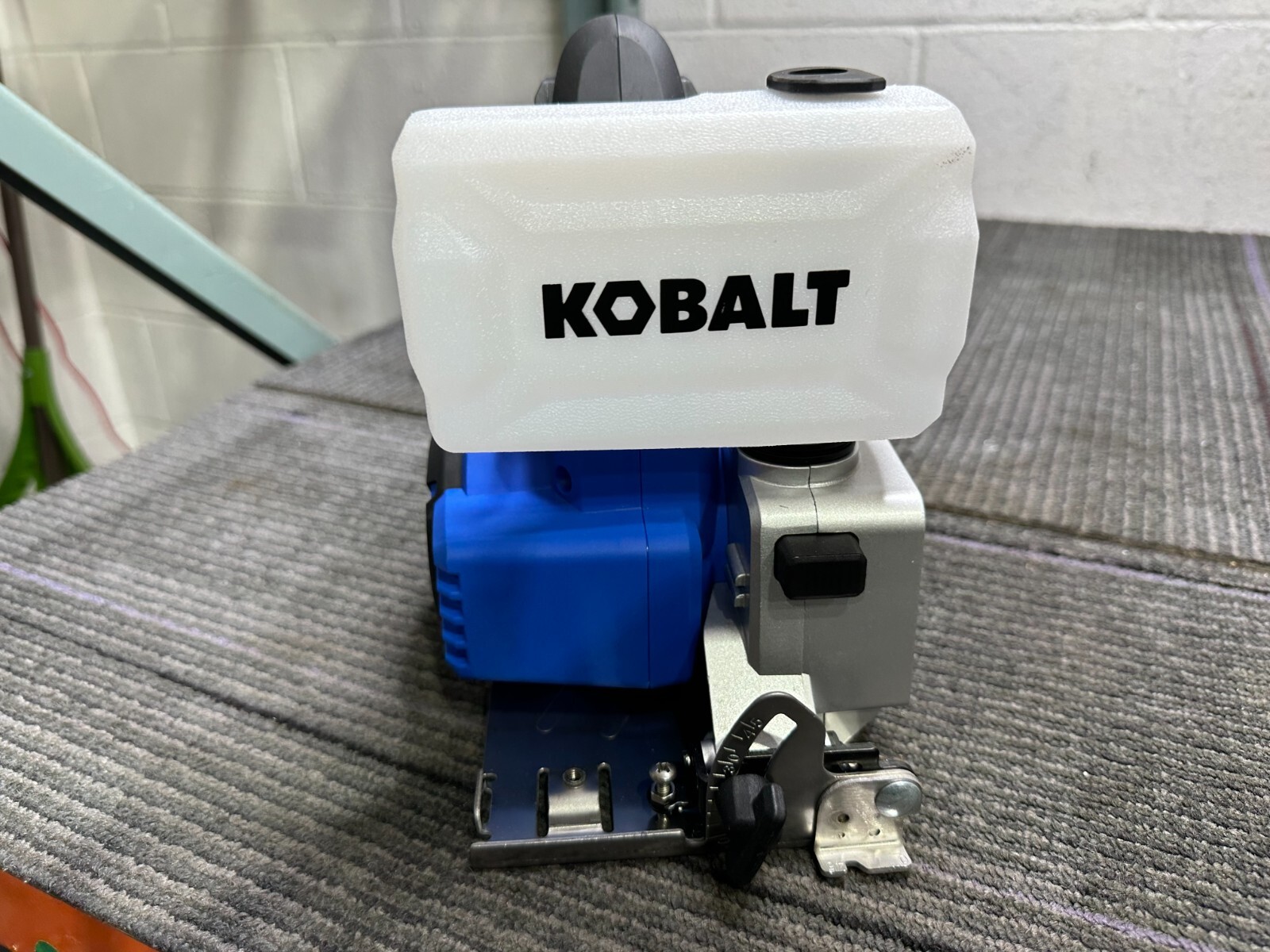 Kobalt 4in Handheld Cordless Tile Saw KTSH 4024A03 (BARE TOOL ONLY