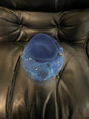 Vintage Henry G. Ross original women color blue, feathered cap/skull hat - 第 2/5 張圖片