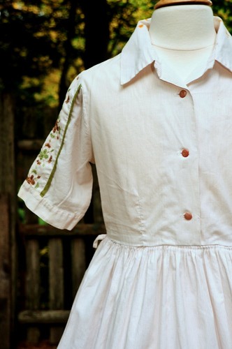 VTG 60s Girls Pinstripe Floral Embroidered Cotton Dress Size 12 Costume Theater - Picture 4 of 11