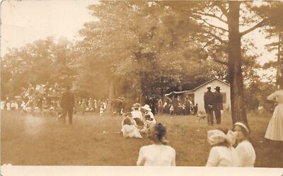 J33/ Black River Falls Wisconsin RPPC Postcard c1910 Picnic Crowd  306
