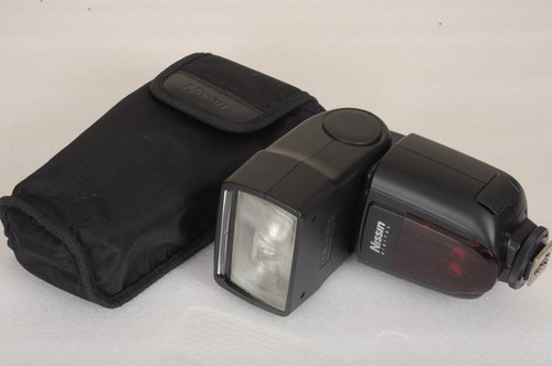 Nissin Di700 flash for Nikon