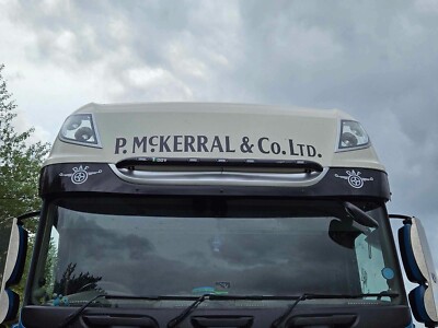SCHWARZE VISIER LICHTLEISTE DAF XF 106 5 LED - EDELSTAHL