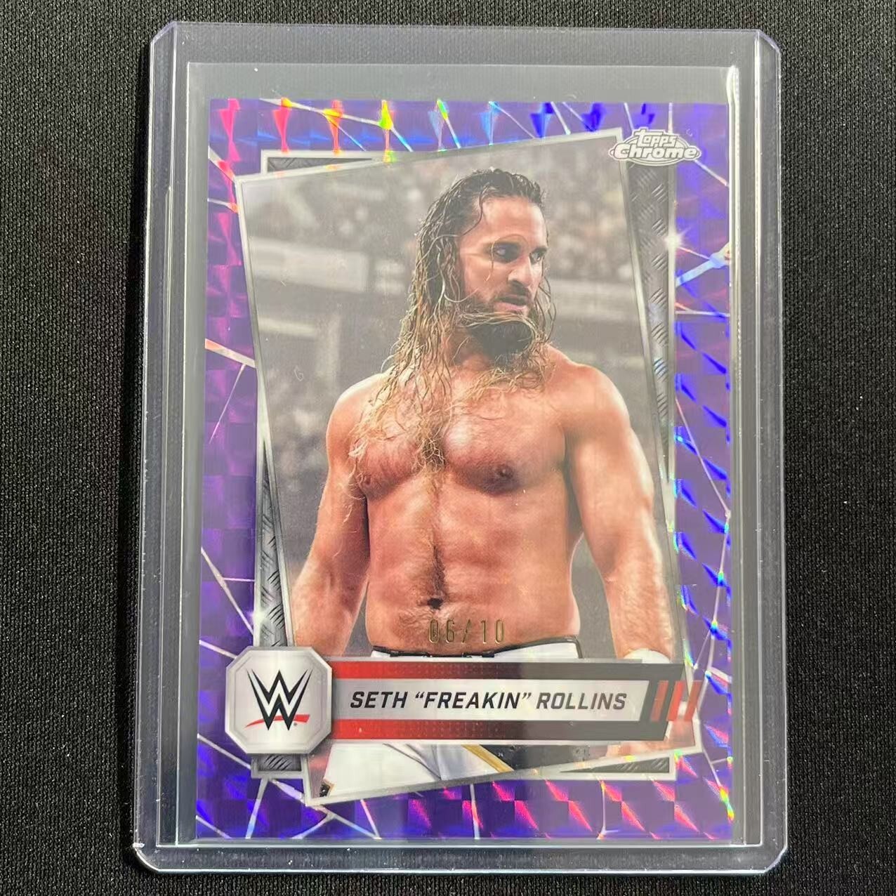 🛸2025 TOPPS WWE CHROME REFRACTOR PURPLE HYPER /10 SETH FREAKIN ROLLINS