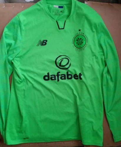 Celtic FC 201718 Long sleeved away shirt L Celtic FC 201718 Long sleeved away shirt L