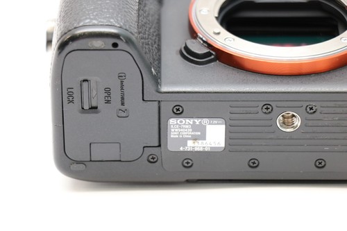 Cámara digital Sony Alpha a7R III A7R3 42,4 mega píxeles sin espejo (contador de obturadores 55 k) - Imagen 6 de 8