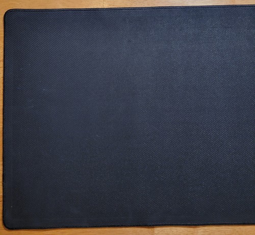 Helluva Boss Pride 2025 Beelzebub Queen Bee Playmat Vivziepop Sharkrobot - Bild 7 von 7