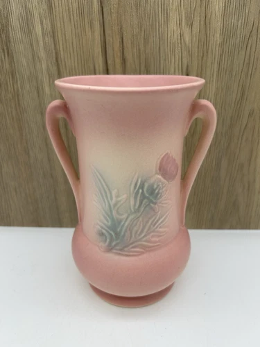 HULL ART POTTERY-THISTLE VASE #53 6 1/2 - DOUBLE HANDLED - PINK W/ GREEN vintage