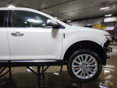Lincoln MKX 2013 brazo trasero inferior trasero derecho - Imagen 9 de 12