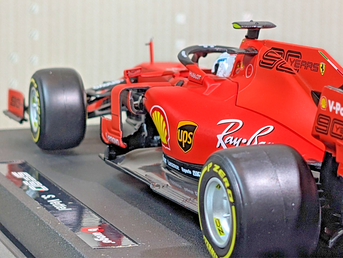 Bburago Ferrari SF90 #5 Sebastian Vettel 1/18 F1 2019 Scuderia