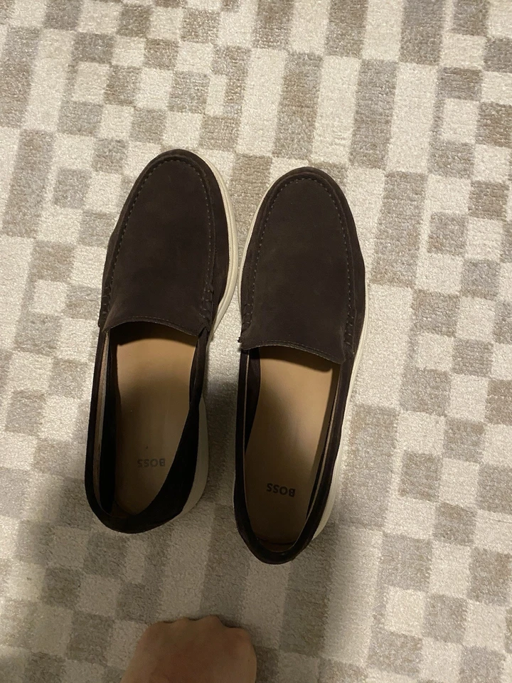 Mocassim masculino de camurça com logotipo gravado Hugo Boss 9 - Imagem 4 de 4