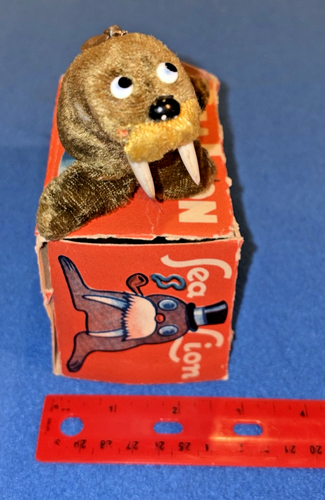 Wind Up Pipe Smoking Sea Lion Toy Occupied Japan with Box - Picture 14 of 16