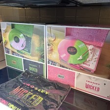 Wicked For Good Crosley RSD Black Friday Cruiser Plus Green  Pink FULL SET NIB