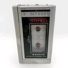 Sanyo M-G41  Sportster AM/FM Portable Cassette Tape Player for Parts/Repair