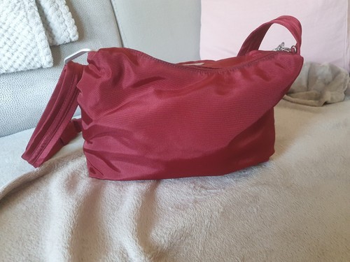 Travelon Anti Theft Umhängetasche bordeaux L 35cm H 26cm - Bild 2 von 4