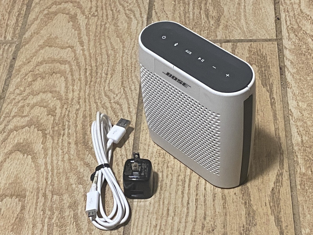 Bose SoundLink l Color Bluetooth Speaker (White) With