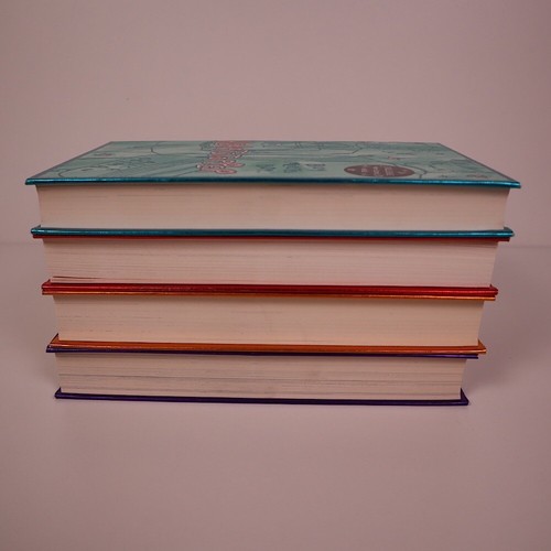 Heartstopper Volume 1-4 (1 2 3 4) Hardcover Book Set By Alice Oseman - VGC - Bild 5 von 6