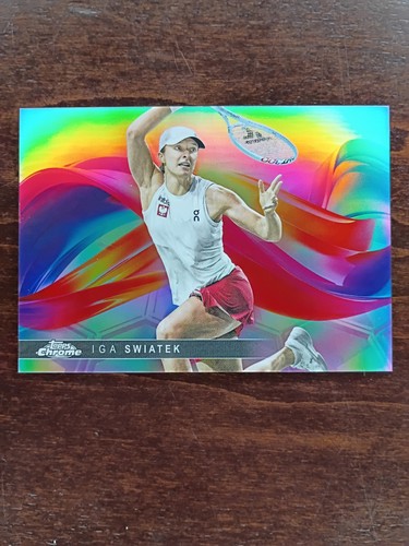 Iga Swiatek #HLX-9 2025 Topps Chrome Helix card