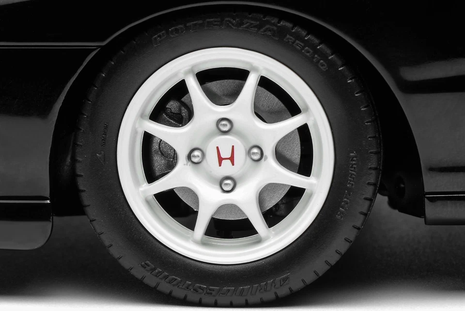 Honda Integra Type R (DC2) 1/18 Motorhelix M8520 - Photo 3/4