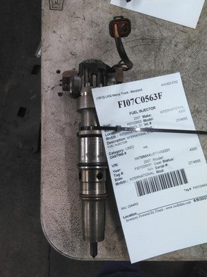 INTERNATIONAL DT466E FUEL INJECTOR 3502546