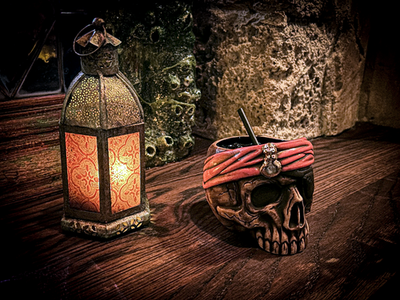 ディズニーパークス ビークアンドバレル 海賊スカル　カップ　パイレーツ Disney Beak & Barrel Plunderer's Punch Pirate Skull 1st Edition