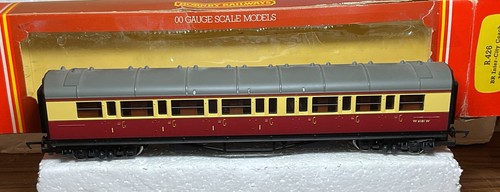 Hornby OO R.4242 Composite Coach BR purpurrot/creme W6181W sehr gut *falsche Box* | Zustand: Used