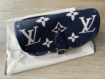 Louis Vuitton Diane in Monogram Empreinte Leder Bicolor
