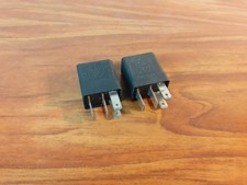 Lot 2 relais 12 V 20A GM /