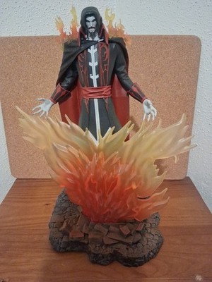 Diamond Gallery Diorama Castlevania Dracula Diorama Diamond Select Toy Collector