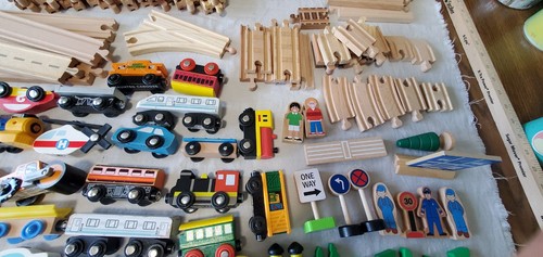 170 pc wooden train track lot train cars track accessories engines Cars Etc Tree - Picture 21 of 23