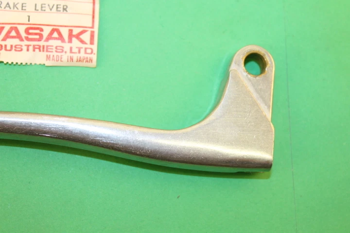 Palanca de freno delantera Kawasaki NOS NUEVA 46058-012 H1 F3 F4 G3 KH G31M KH500 1968-76 Foto 4 de 4